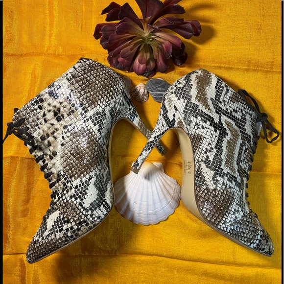 ✨ Gorgeous Snake Print Ankle Stiletto heel booties by Spring  Size 39 EUC. - Picture 11 of 11